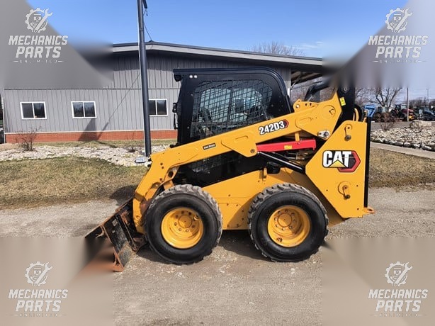 2023 CATERPILLAR 242D3